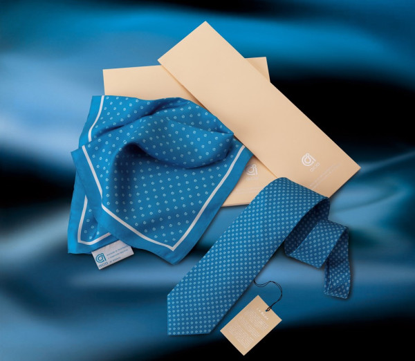 Set Krawatte personalisiert und Halstuch aus 100% Seide Maßangefertigt